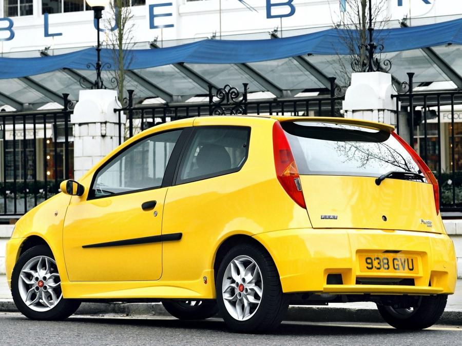  Fiat Punto HGT Abarth 2001 года  (UK) (фото 4 из 6)